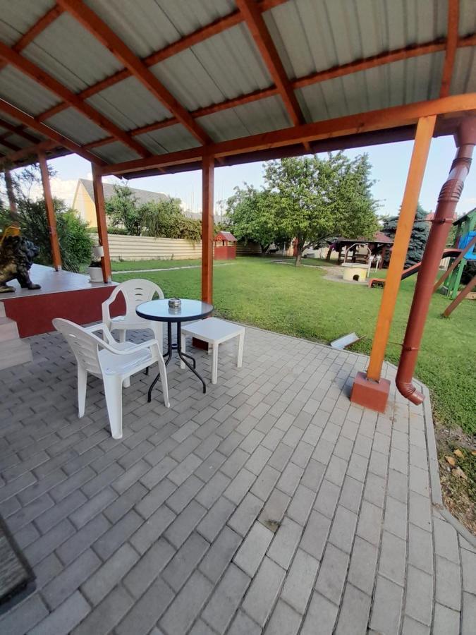 Apartament Napsugar Vendeghaz Tiszaújváros Zewnętrze zdjęcie