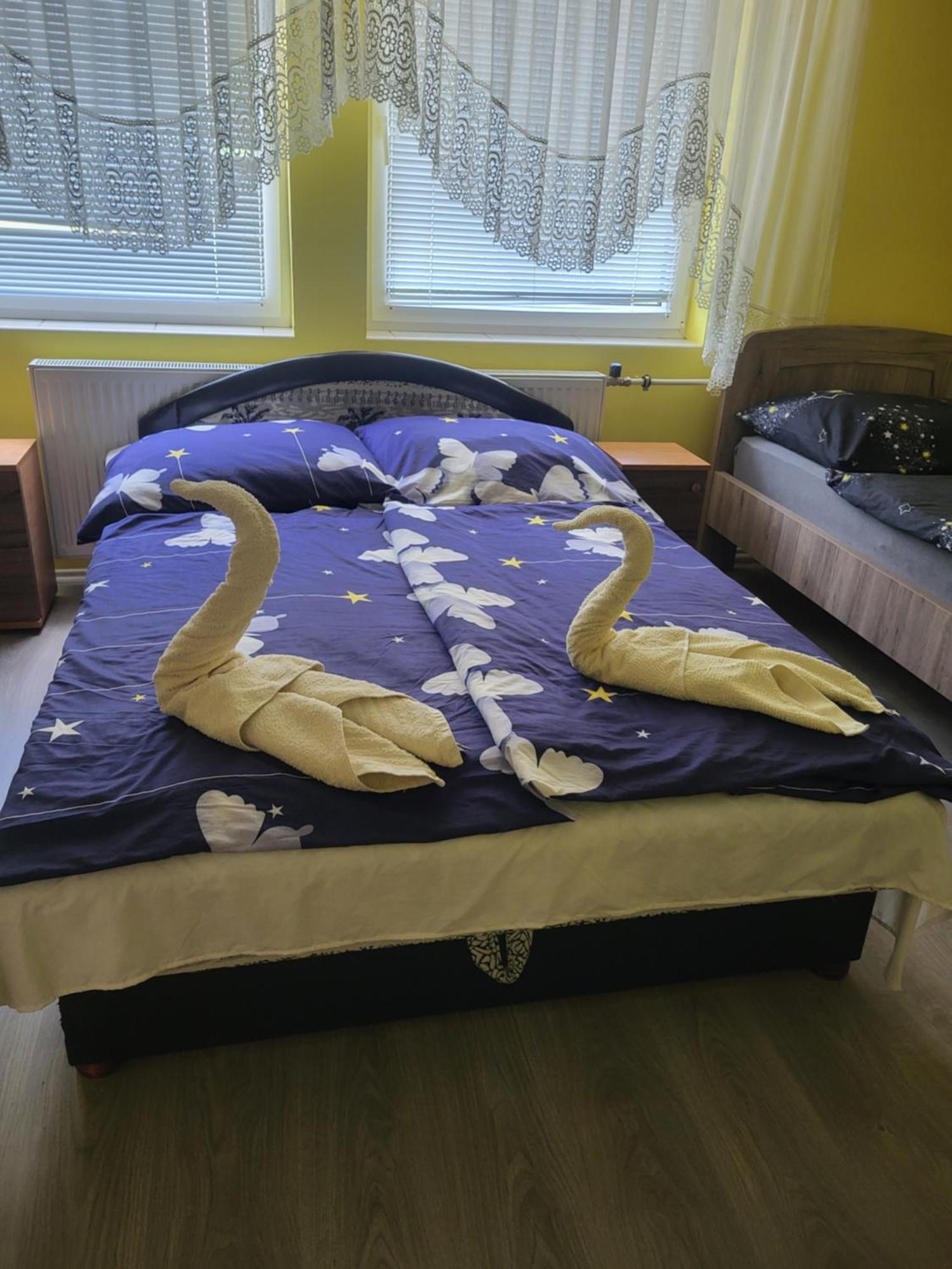 Apartament Napsugar Vendeghaz Tiszaújváros Zewnętrze zdjęcie
